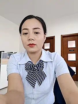Snapshot of bingxin- chatting on 28, 10, 2025 bingxin- online show from 28, 10, 2025