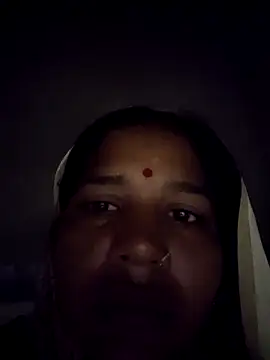 Snapshot of Hot_Seema83 chatting on 11, 9, 2025 Hot Seema83 online show from 11, 9, 2025