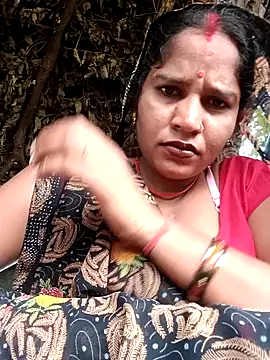 Snapshot of Hot_Seema83 chatting on 3, 10, 2025 Hot Seema83 online show from 3, 10, 2025