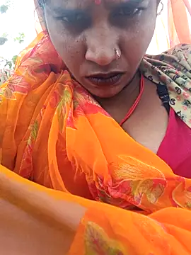 Snapshot of Hot_Seema83 chatting on 29, 10, 2025 Hot Seema83 online show from 29, 10, 2025