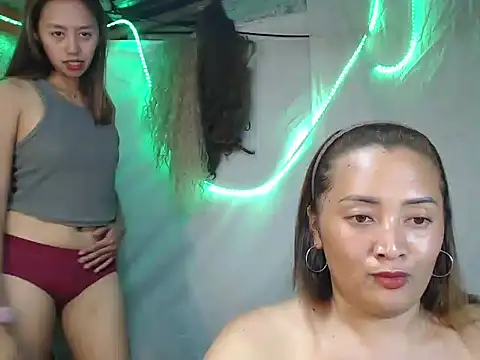 Snapshot of pinkysexypinay chatting on 20, 9, 2025 pinkysexypinay online show from 20, 9, 2025