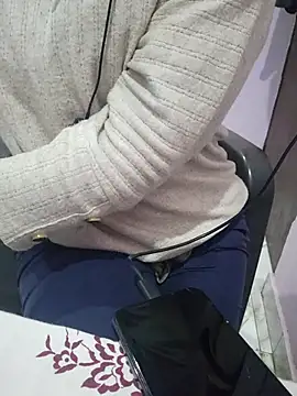 Snapshot of FUNS32514 chatting on 17, 12, 2025 FUNS32514 online show from 17, 12, 2025