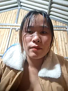 Snapshot of ALIENHR38 chatting on 1, 11, 2025 ALIENHR38 online show from 1, 11, 2025