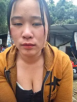 Snapshot of ALIENHR38 chatting on 22, 11, 2025 ALIENHR38 online show from 22, 11, 2025