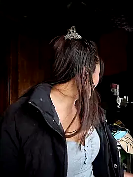 Snapshot of ALIENHR38 chatting on 17, 12, 2025 ALIENHR38 online show from 17, 12, 2025