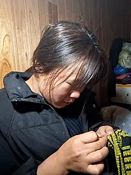 Snapshot of ALIENHR38 chatting on 7, 1, 2026 ALIENHR38 online show from 7, 1, 2026