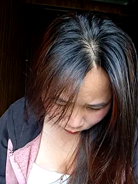 Snapshot of ALIENHR38 chatting on 1, 4, 2026 ALIENHR38 online show from 1, 4, 2026