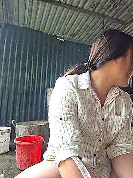 Snapshot of ALIENHR38 chatting on 15, 4, 2026 ALIENHR38 online show from 15, 4, 2026