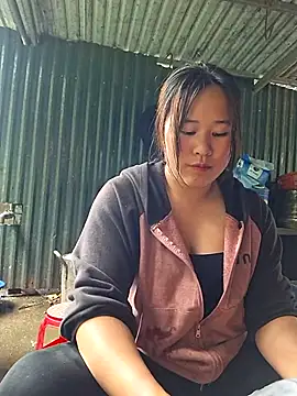 Snapshot of ALIENHR38 chatting on 25, 4, 2026 ALIENHR38 online show from 25, 4, 2026