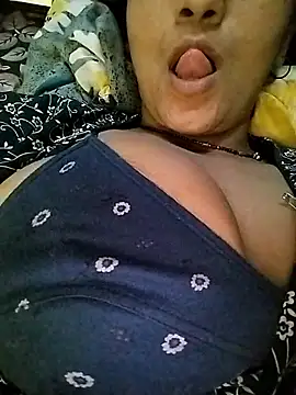 Hottestgirll online show from 10, 11, 2025