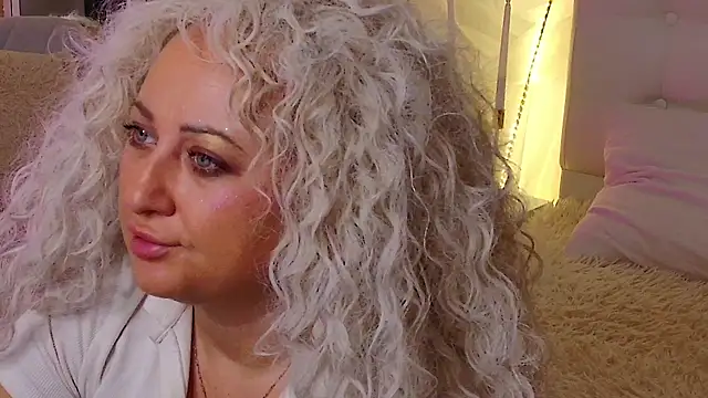 Lilit 1Love online show from 2, 12, 2025