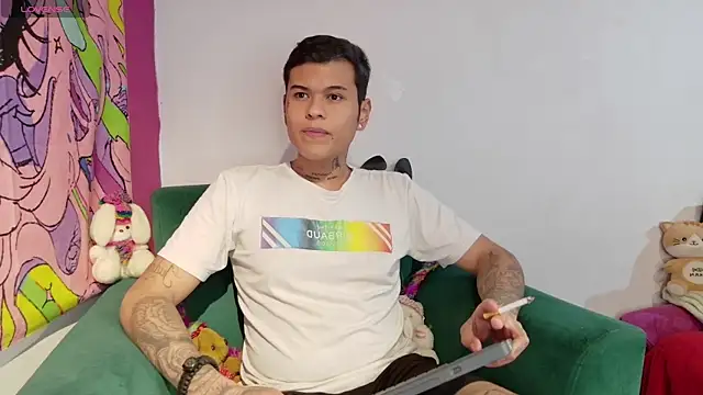 Snapshot of rosse_dredd chatting on 7, 1, 2026 rosse dredd online show from 7, 1, 2026