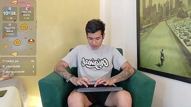 Snapshot of rosse_dredd chatting on 5, 2, 2026 rosse dredd online show from 5, 2, 2026