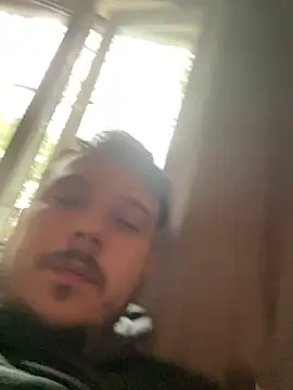 Snapshot of XXKieran chatting on 4, 10, 2025 XXKieran online show from 4, 10, 2025