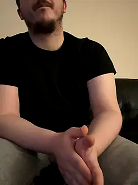 Snapshot of XXKieran chatting on 4, 11, 2025 XXKieran online show from 4, 11, 2025