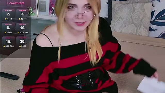 Evie Vall online show from 7, 11, 2025