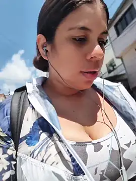Snapshot of GabyMontenegro chatting on 20, 4, 2026 GabyMontenegro online show from 20, 4, 2026