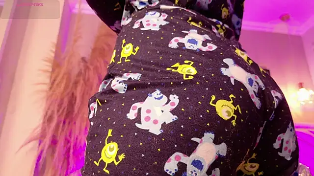 Annie  2 online show from 20, 11, 2025