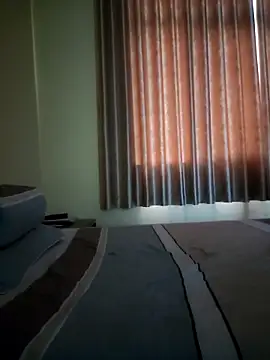 Snapshot of thienlong05 chatting on 2, 11, 2025 thienlong05 online show from 2, 11, 2025