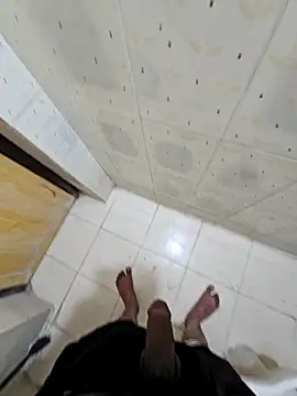 Snapshot of Gamecoc chatting on 11, 10, 2025 Gamecoc online show from 11, 10, 2025