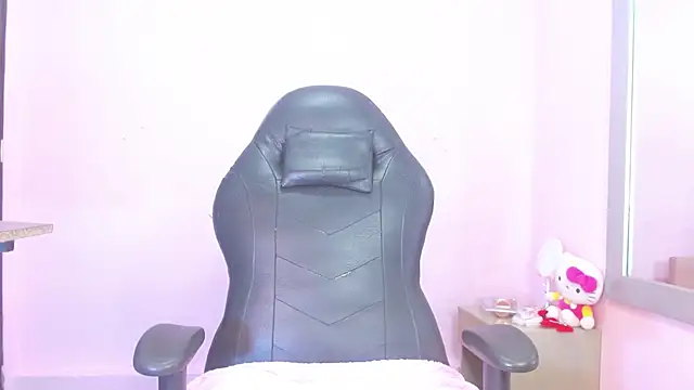 Snapshot of kiity_horny_ chatting on 29, 10, 2025 kiity horny online show from 29, 10, 2025