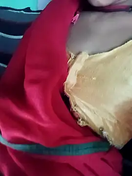 Snapshot of Idhika_Jha chatting on 6, 10, 2025 Idhika Jha online show from 6, 10, 2025