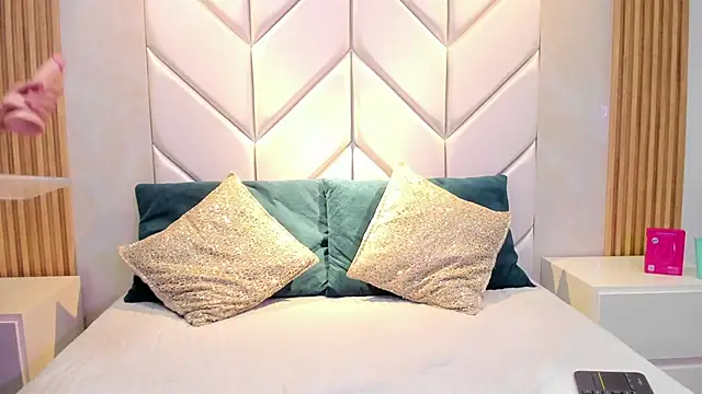 NikoStone  online show from 28, 10, 2025