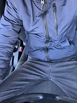 Snapshot of bmwe71 chatting on 19, 2, 2026 bmwe71 online show from 19, 2, 2026