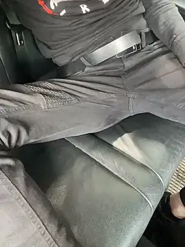 Snapshot of bmwe71 chatting on 15, 5, 2026 bmwe71 online show from 15, 5, 2026