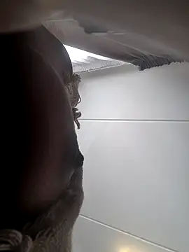 Snapshot of trickyOne chatting on 28, 2, 2026 trickyOne online show from 28, 2, 2026