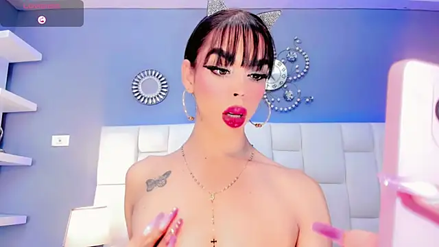 Naughty-sexy-girrl online show from 4, 12, 2025