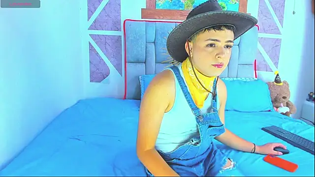 Snapshot of christopher_Hot chatting on 3, 3, 2026 christopher Hot online show from 3, 3, 2026