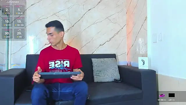 Golldens Dreamss online show from 2, 10, 2025