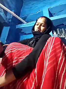 Snapshot of Jooli_xx chatting on 7, 11, 2025 Jooli xx online show from 7, 11, 2025