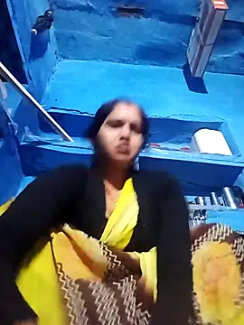 Jooli xx online show from 10, 4, 2026