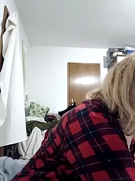 LiluLiluLilu online show from 18, 4, 2026