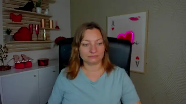 Snapshot of angelaSamt chatting on 7, 7, 2026 angelaSamt online show from 7, 7, 2026