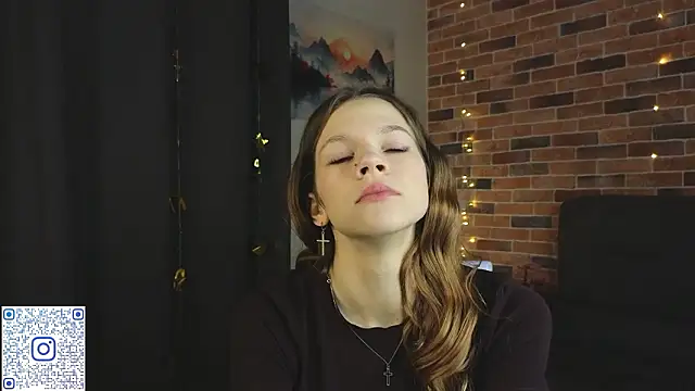 Snapshot of VelvetRisque chatting on 1, 3, 2026 VelvetRisque online show from 1, 3, 2026