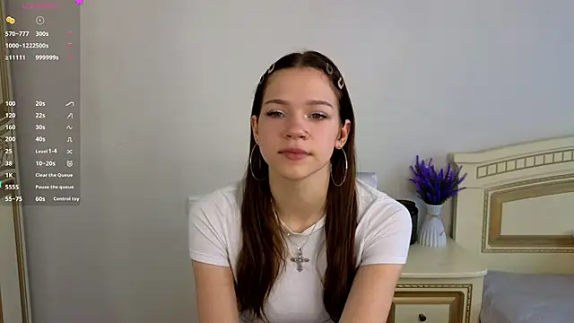 Snapshot of VelvetRisque chatting on 29, 4, 2026 VelvetRisque online show from 29, 4, 2026