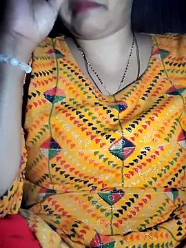 Snapshot of Alina-khan chatting on 2, 2, 2026 Alina-khan online show from 2, 2, 2026