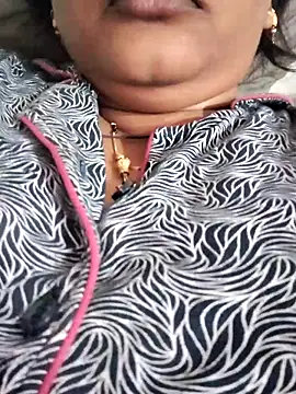 Snapshot of Alina-khan chatting on 6, 2, 2026 Alina-khan online show from 6, 2, 2026