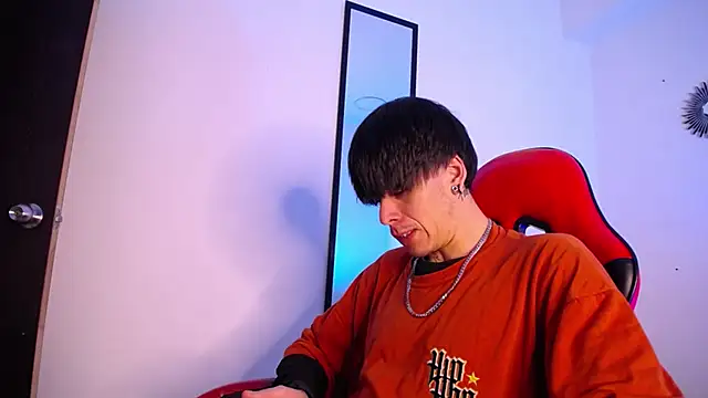 Anhonymus  online show from 26, 11, 2025