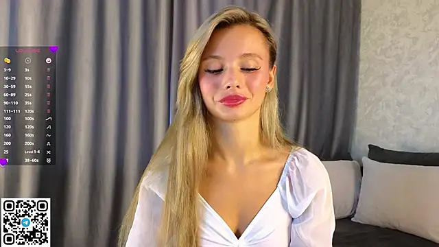 Snapshot of NaughtySeraphine chatting on 29, 10, 2025 NaughtySeraphine online show from 29, 10, 2025