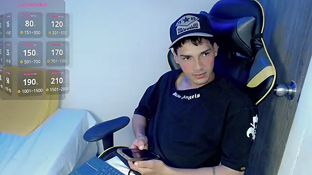 Snapshot of yankees_ chatting on 12, 9, 2025 yankees online show from 12, 9, 2025