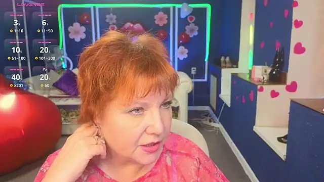 Kira Kenett online show from 11, 2, 2026