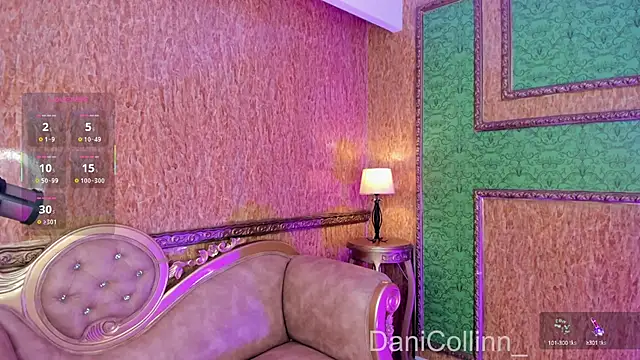 DaniCollinn  online show from 4, 10, 2025