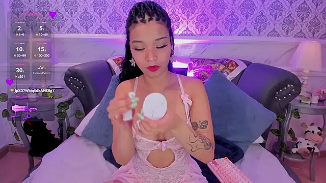 Snapshot of DaniCollinn_ chatting on 17, 3, 2026 DaniCollinn online show from 17, 3, 2026