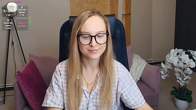 SoonMoor online show from 4, 12, 2025