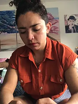 Paris 11 online show from 28, 10, 2025