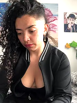 Paris 11 online show from 24, 11, 2025